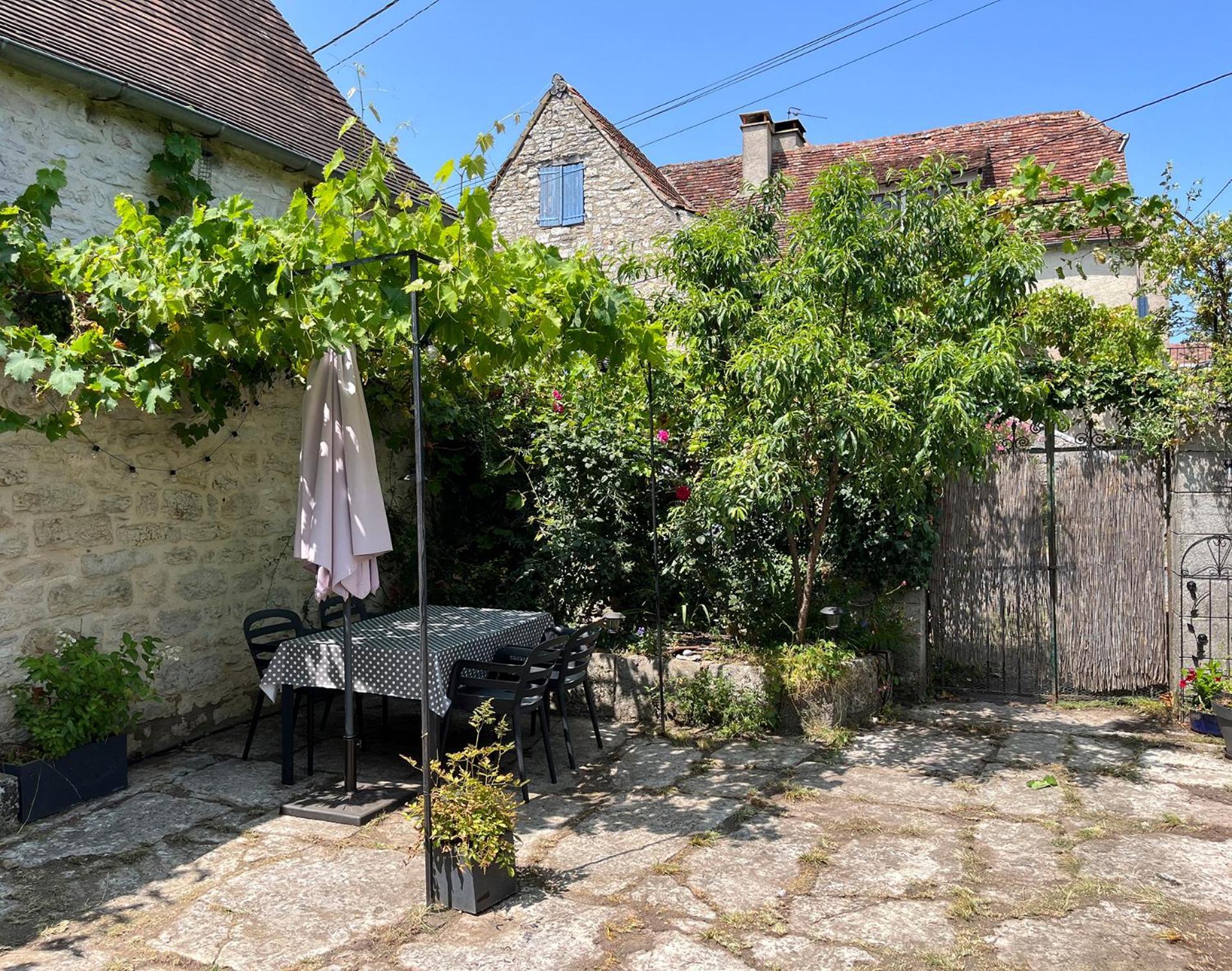Charmante Maison De Village Senaillac-Lauzes Exterior photo